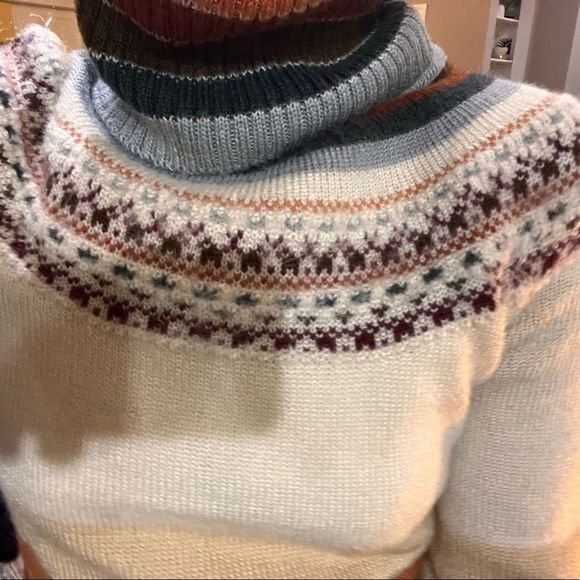 Vicki Voltz Extreme Turtleneck Sweater Fits Like Size Small! Darling piece S : S - Picture 3 of 9